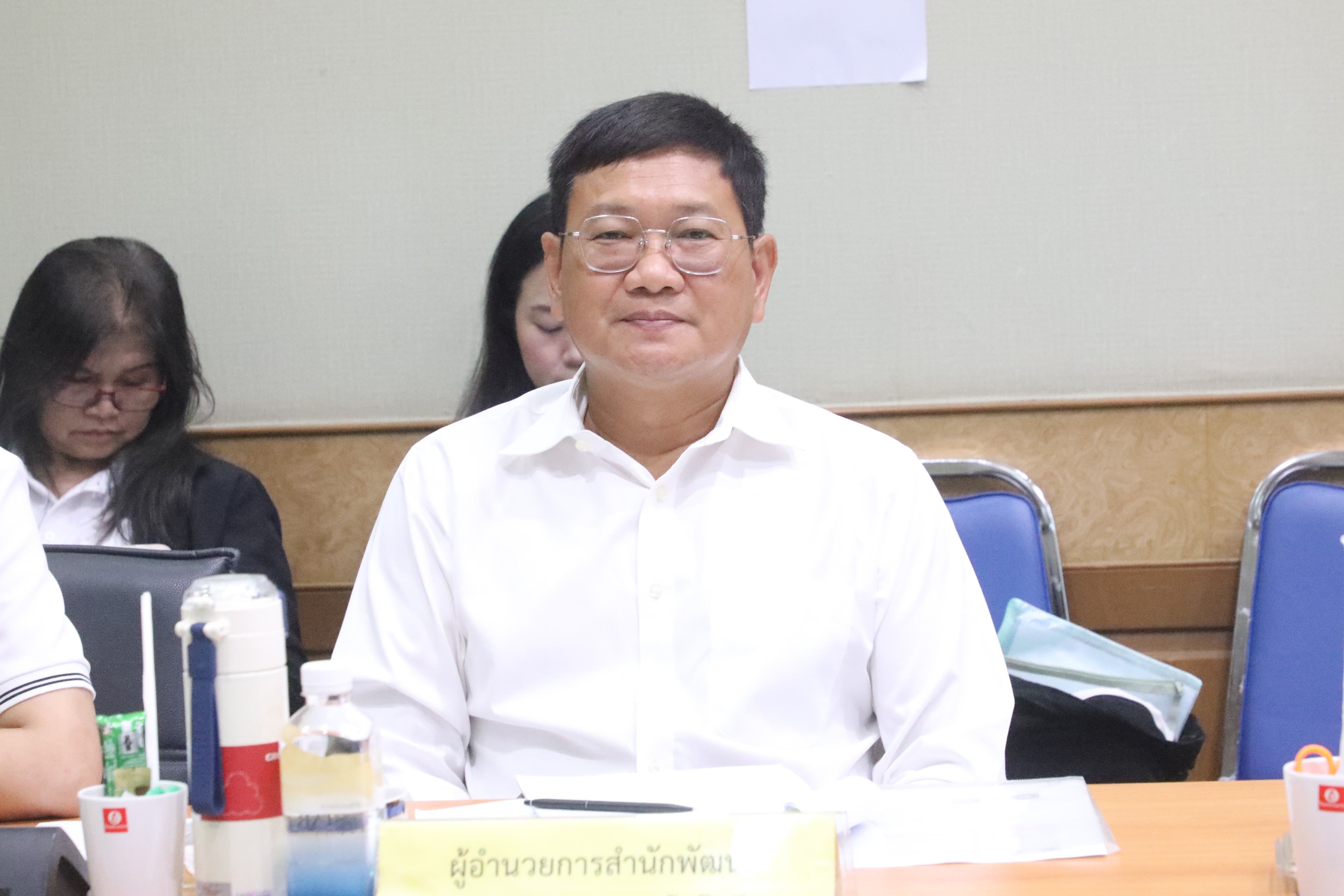 title - รองปลัด กษ. ประชุมสัญจร 5 หน่วยงานภายใต้การกำกับดูแล ณ ส.ป.ก. 